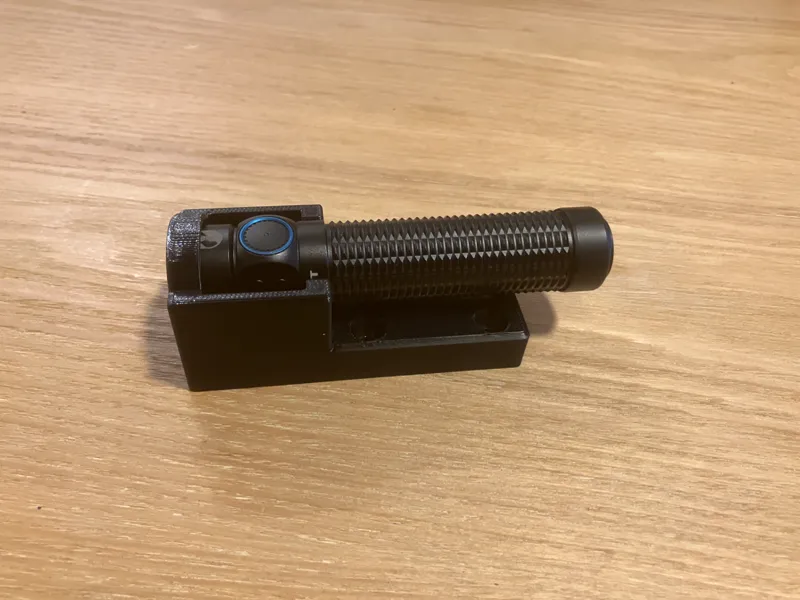 OLIGHT WARRIOR MINI 3 wall mount
