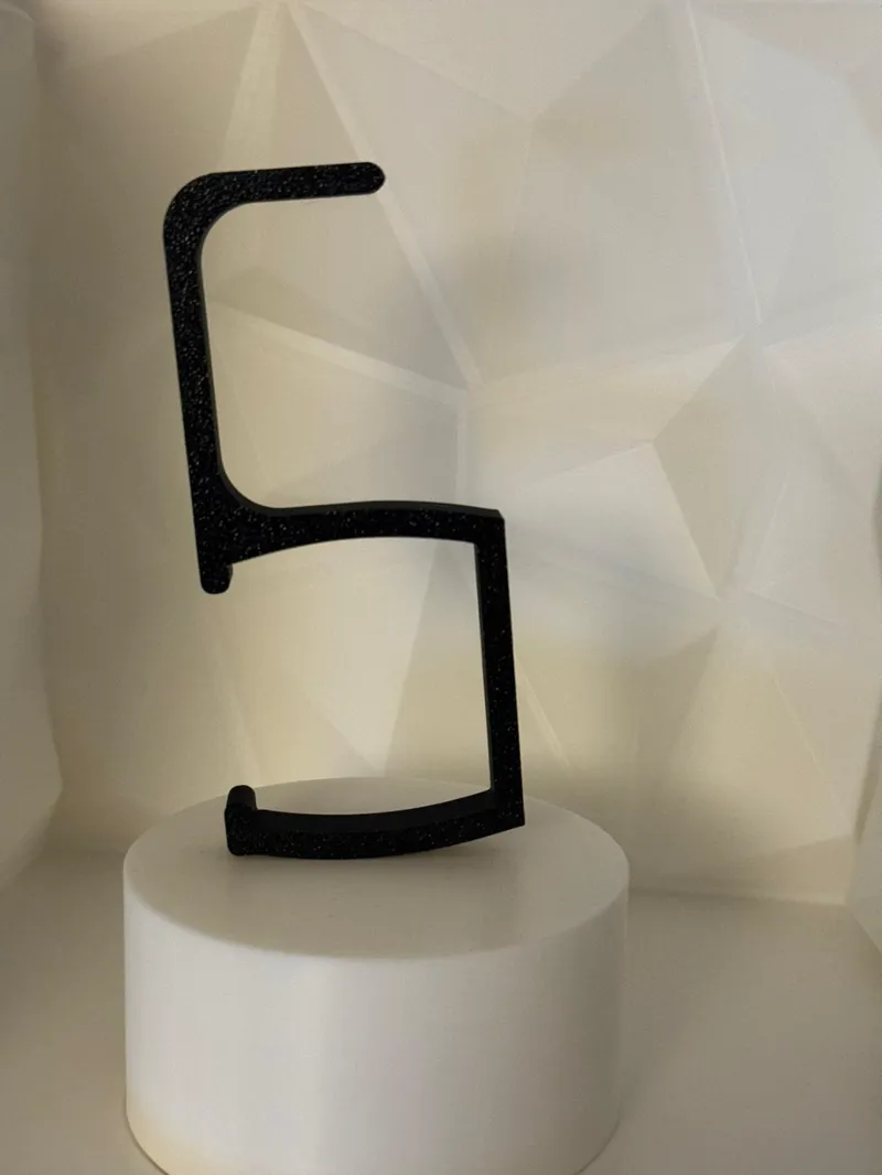 Power Strip Holder / Steckdosenleiste Halter