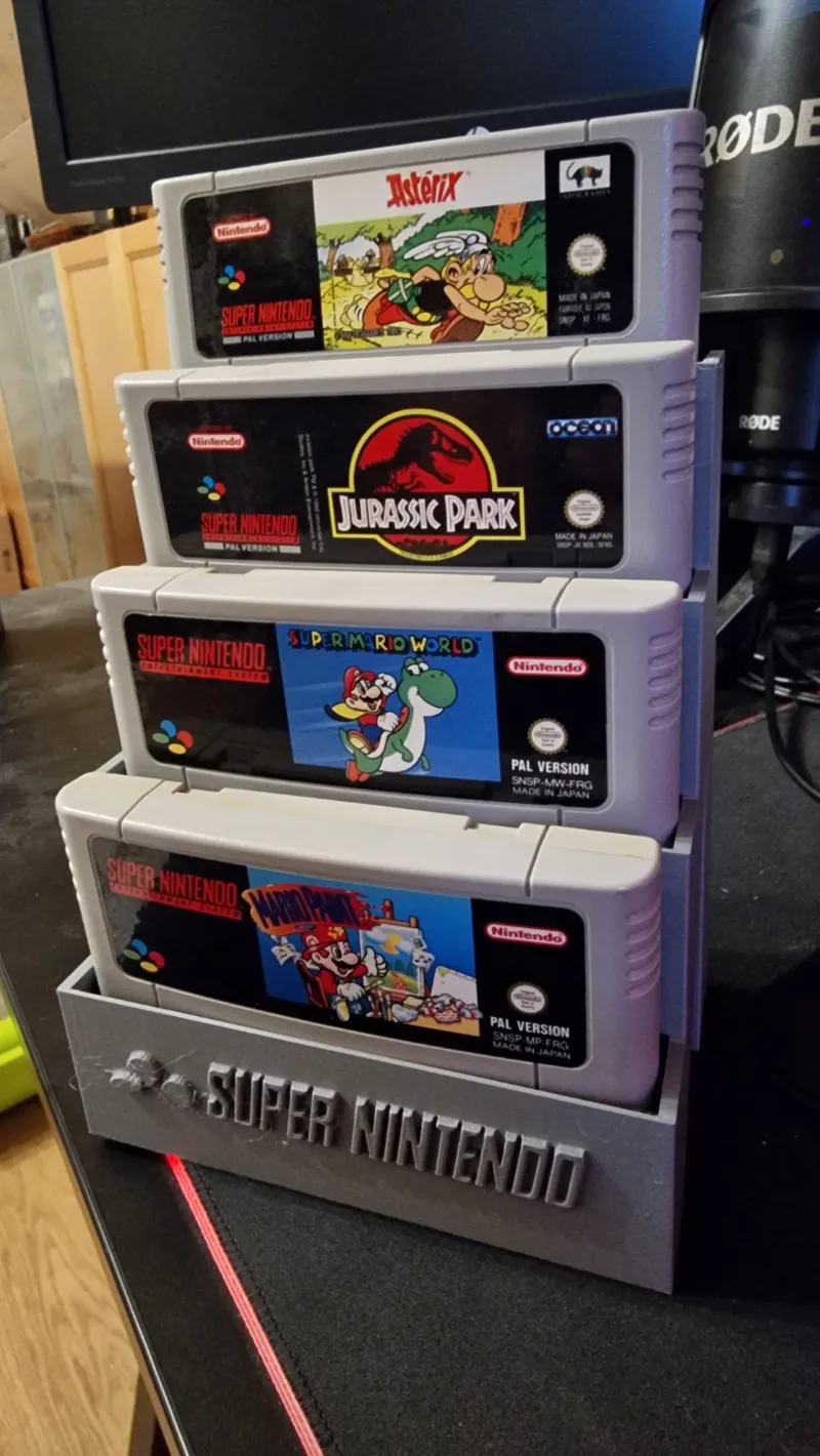 PAL SNES Game Display-Stand for 4 Cartridges v3