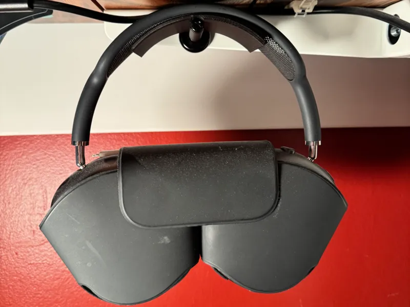 Magnetic mount under desk headphone stand