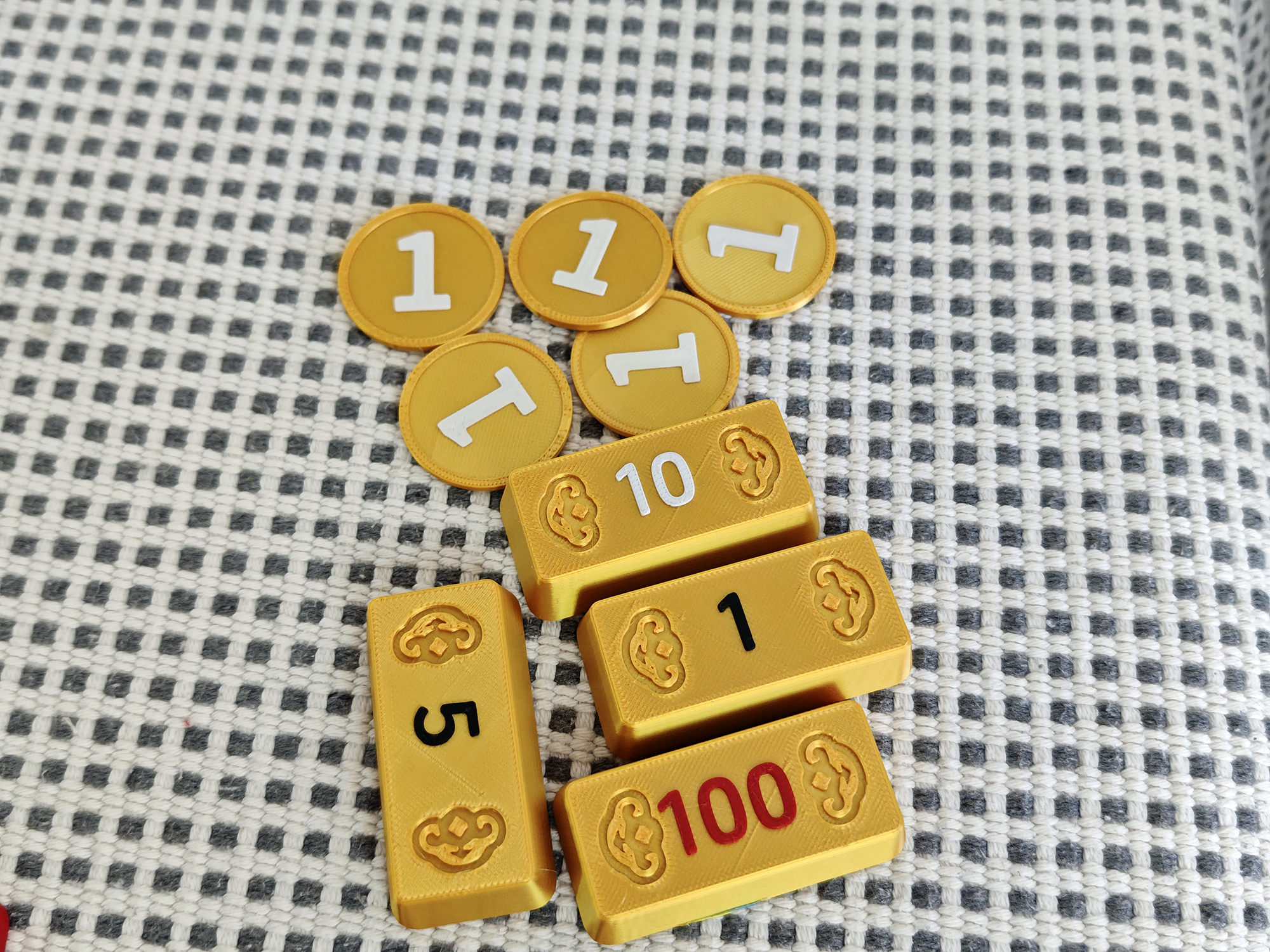 Miniatura 2 do modelo 3D 趣味国潮麻将 雀神麻雀京剧花旦脸谱图案144张+骰子+收纳抽屉盒+金砖和金币筹码+牌尺码牌架