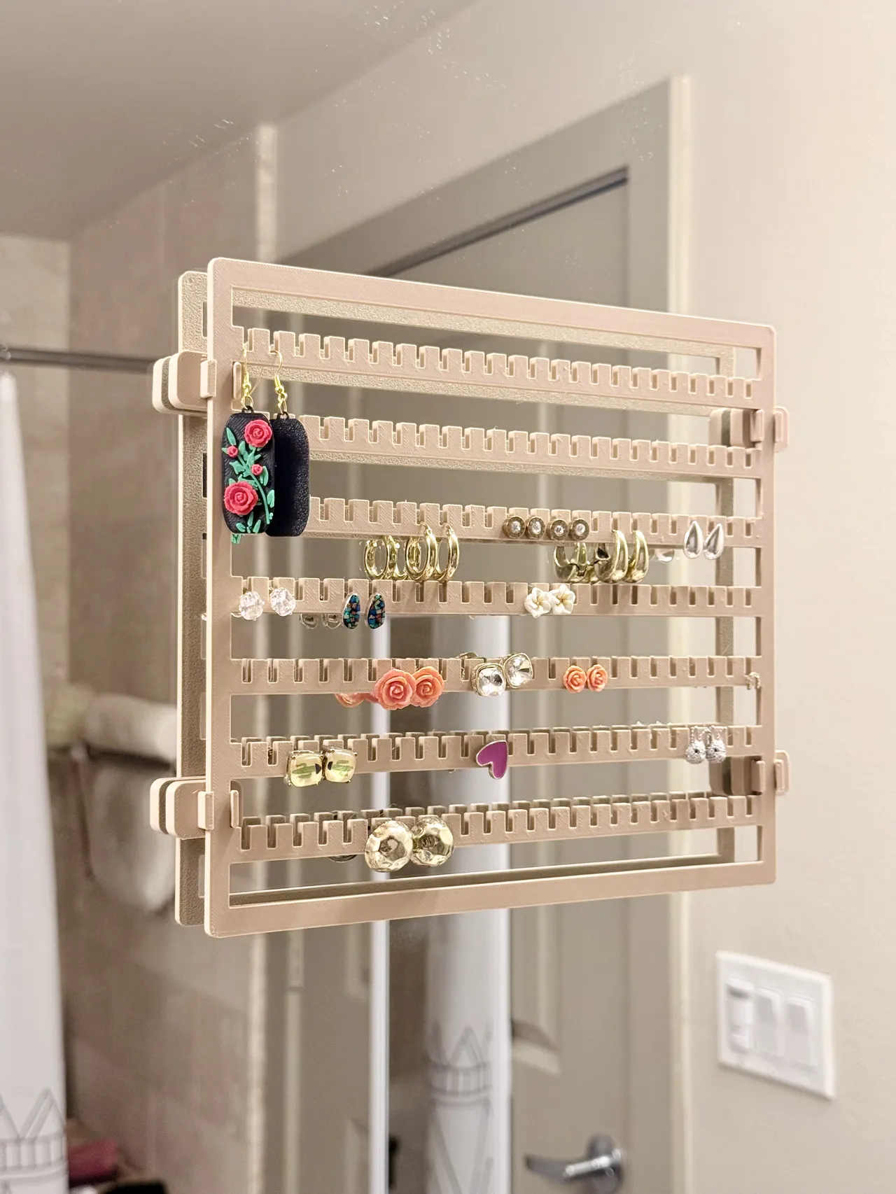 Easy Slot Earrings Holder view 4