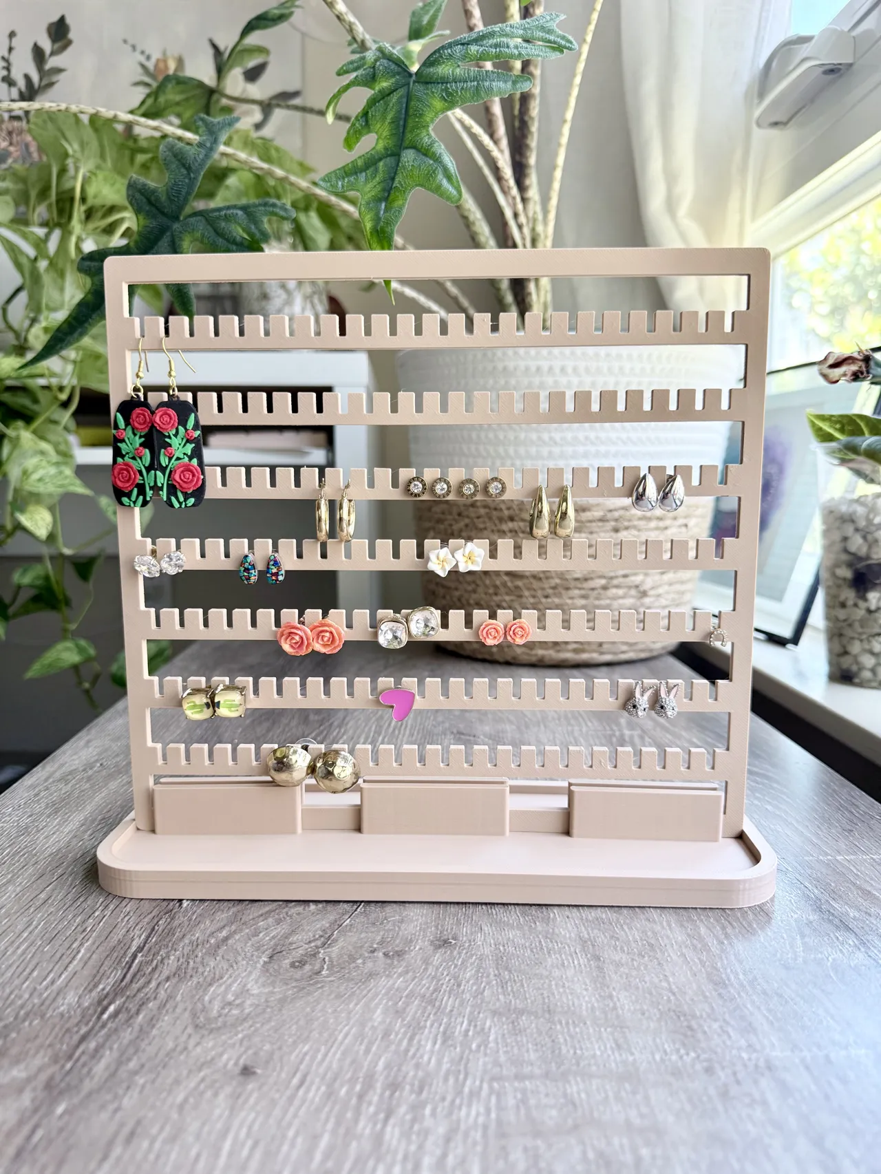 Easy Slot Earrings Holder view 2