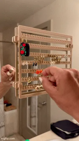 Easy Slot Earrings Holder