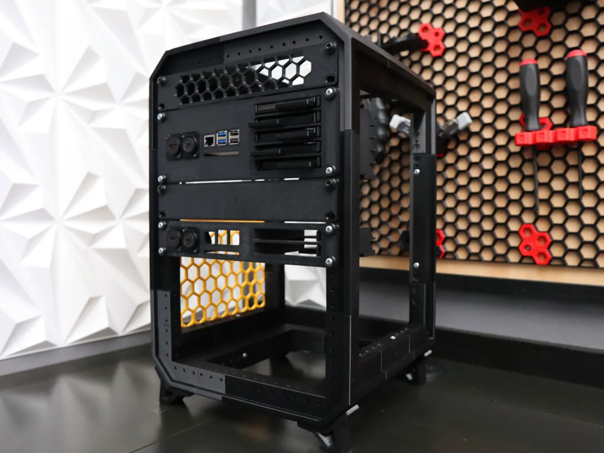 Ocktron Compact 10‑inch Mini Rack 5U by 6U by 8U by Carlos Byte ...