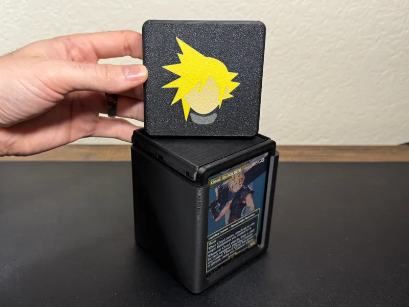 Commander Case Lid - Cloud Strife Icon