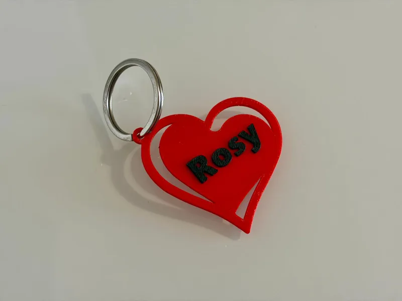 Portachiavi forma cuore con nome personalizzabile