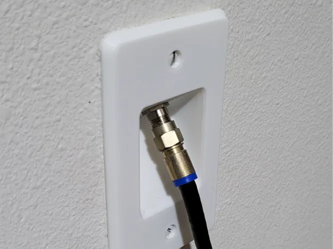 COAX ANGLED RECESSED WALL PLATE