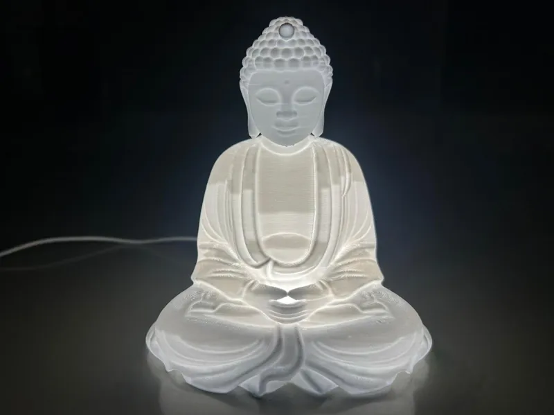 Buddha Femminile – Lampada Zen di Luce e Armonia