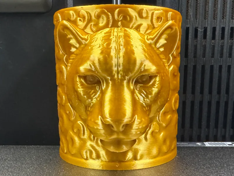 Majestic Leopard Pen Holder – Wild Desktop Decor
