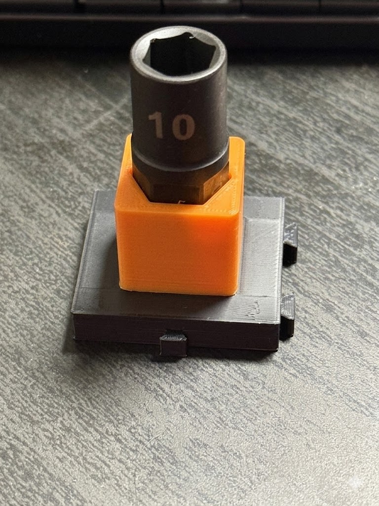 Miniatura 14 do modelo 3D Socket Mod (Socket Organizer)