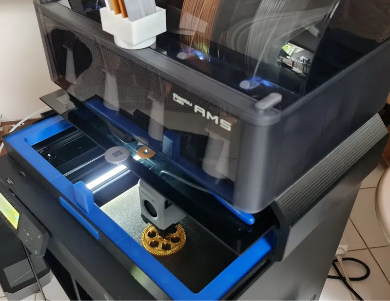 AMS Holder with shelf for modular LED riser