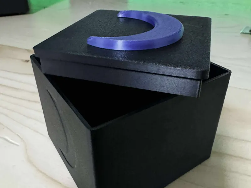 Moon box