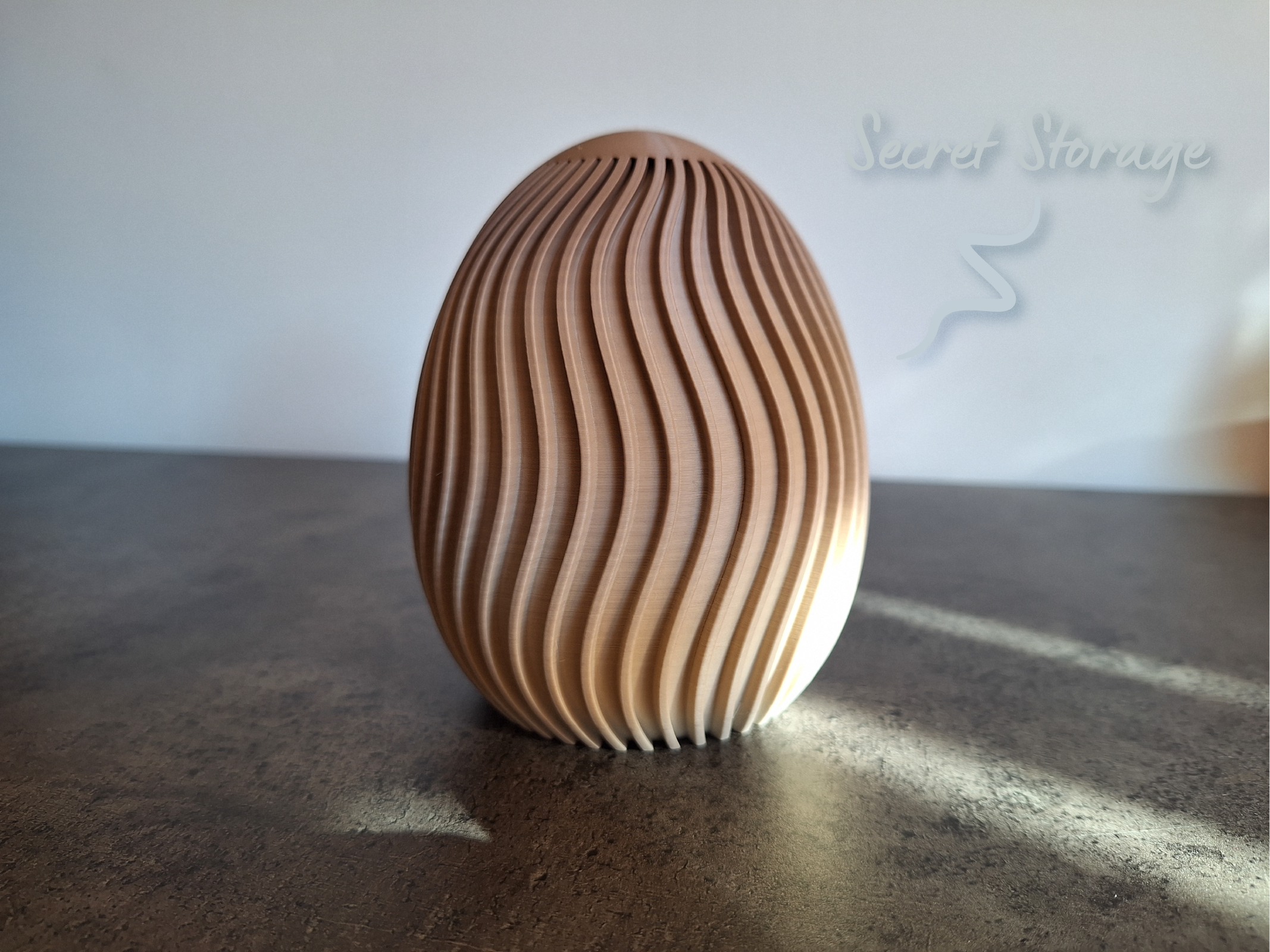 Miniatura 2 do modelo 3D Decorative Easter Egg with Hidden Storage