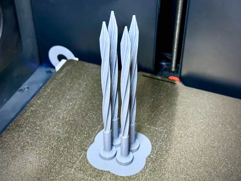8" Landscape Edging Spike (Vigoro)