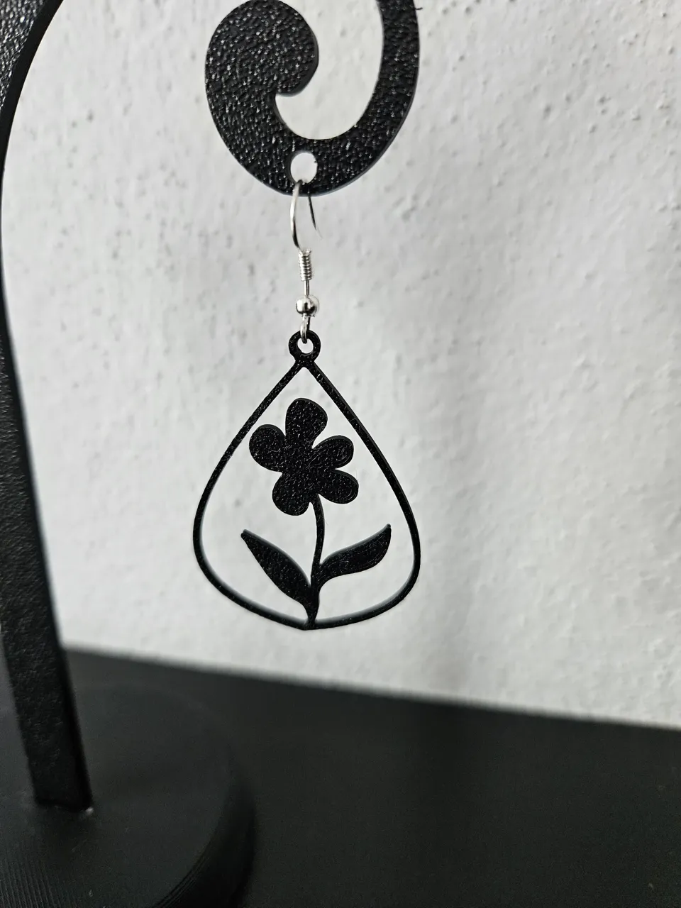 earrings flower view 2