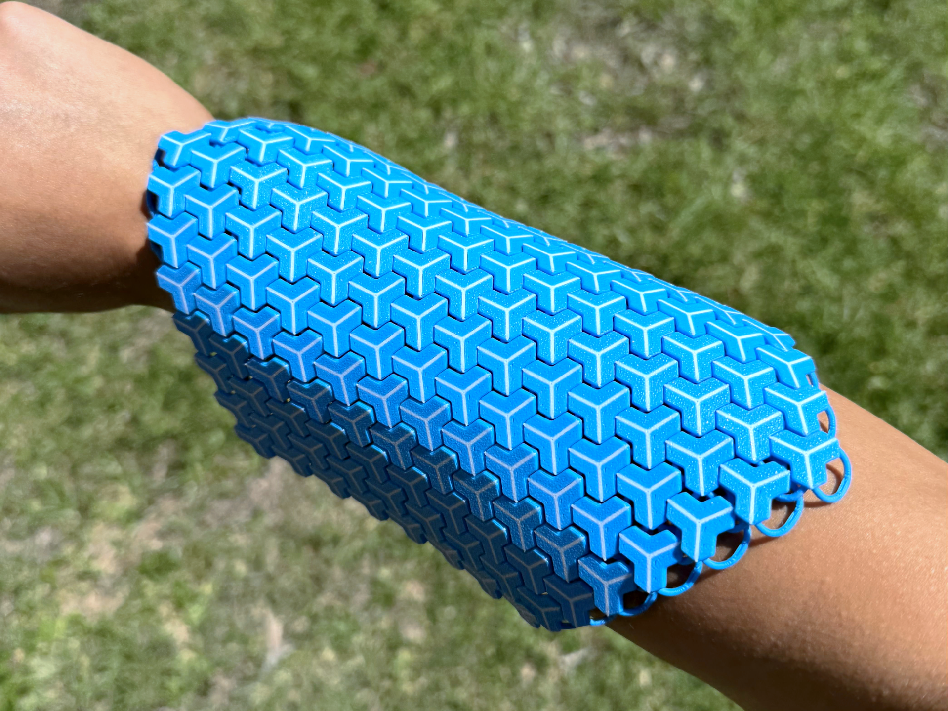 Truchet Pattern Chainmail Fabric