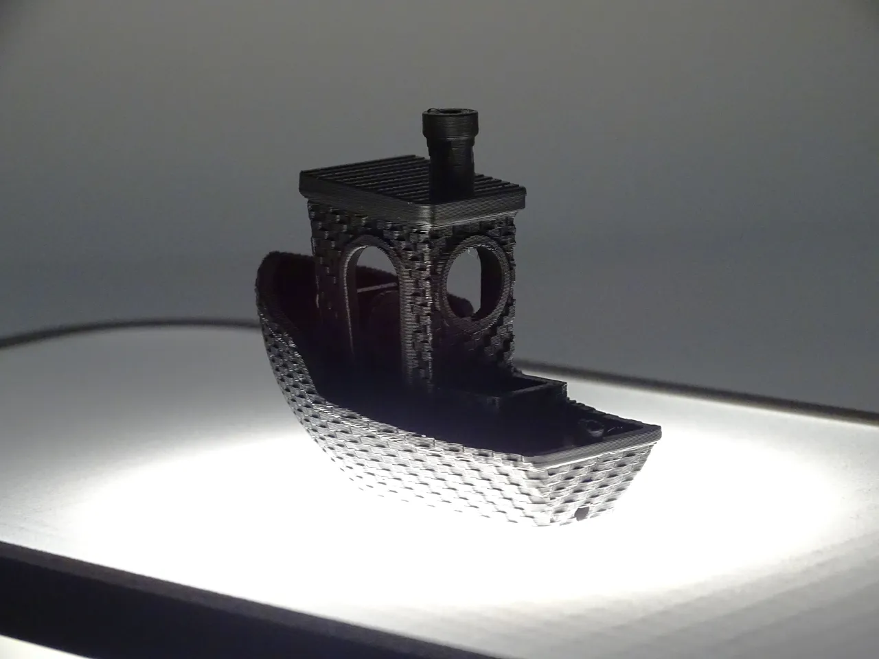Carbon Fiber 3DBenchy view 4