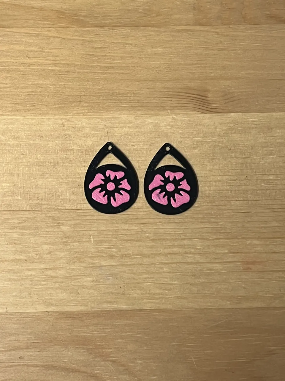 flower earrings view 2