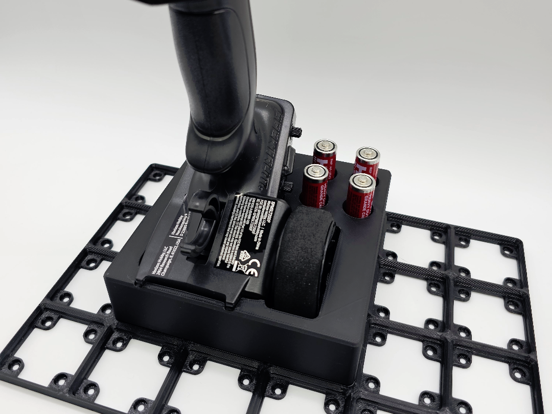 Spektrum SLT2 3x3 upright Gridfinity holder w/ AAs
