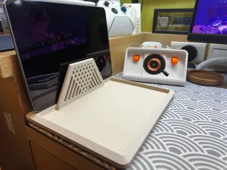 Ipad vertical stand and side tray