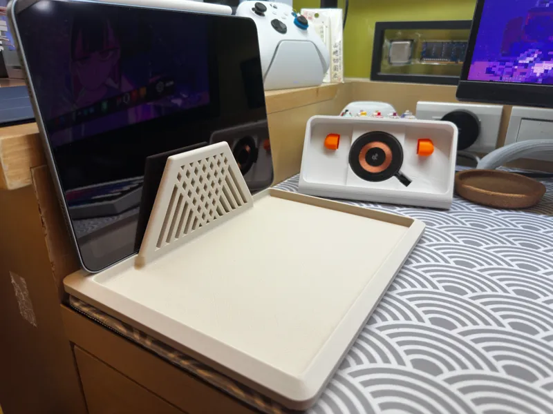 Ipad vertical stand and side tray