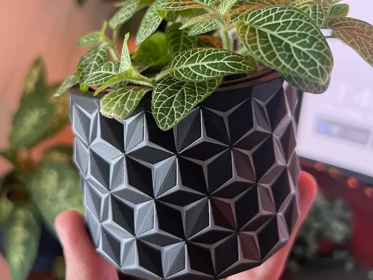 Geometric Planter/Pot