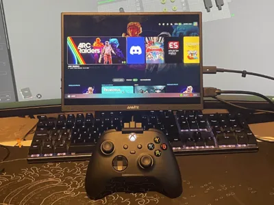 Xbox Controller VESA Monitor Mount