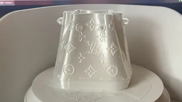 Modelo para impresión 3D: 九五LV Noé BB (bucket bag)花瓶修改版20260828 — vista de referencia 3