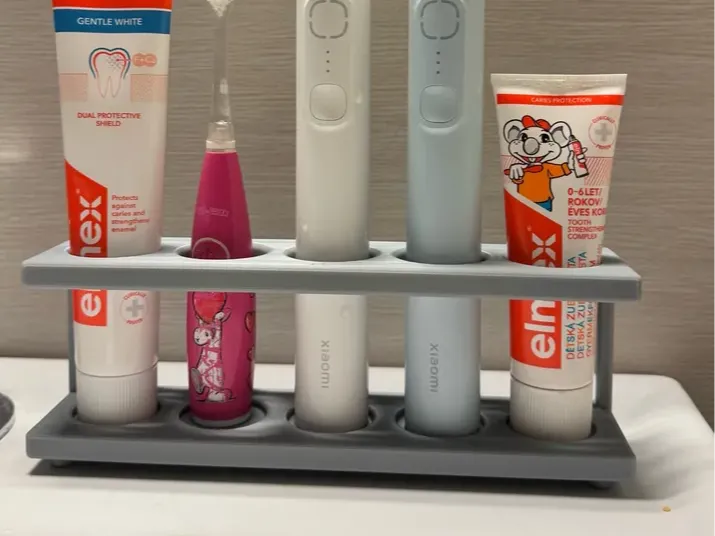 Toothbrush & Toothpaste Organizer