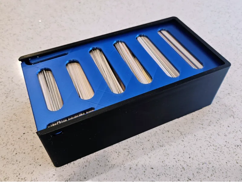 Business card or credit card holder