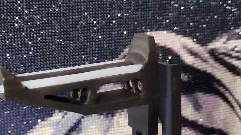 Spool support for 2020 extrusion, easy to print with ptfe as glider