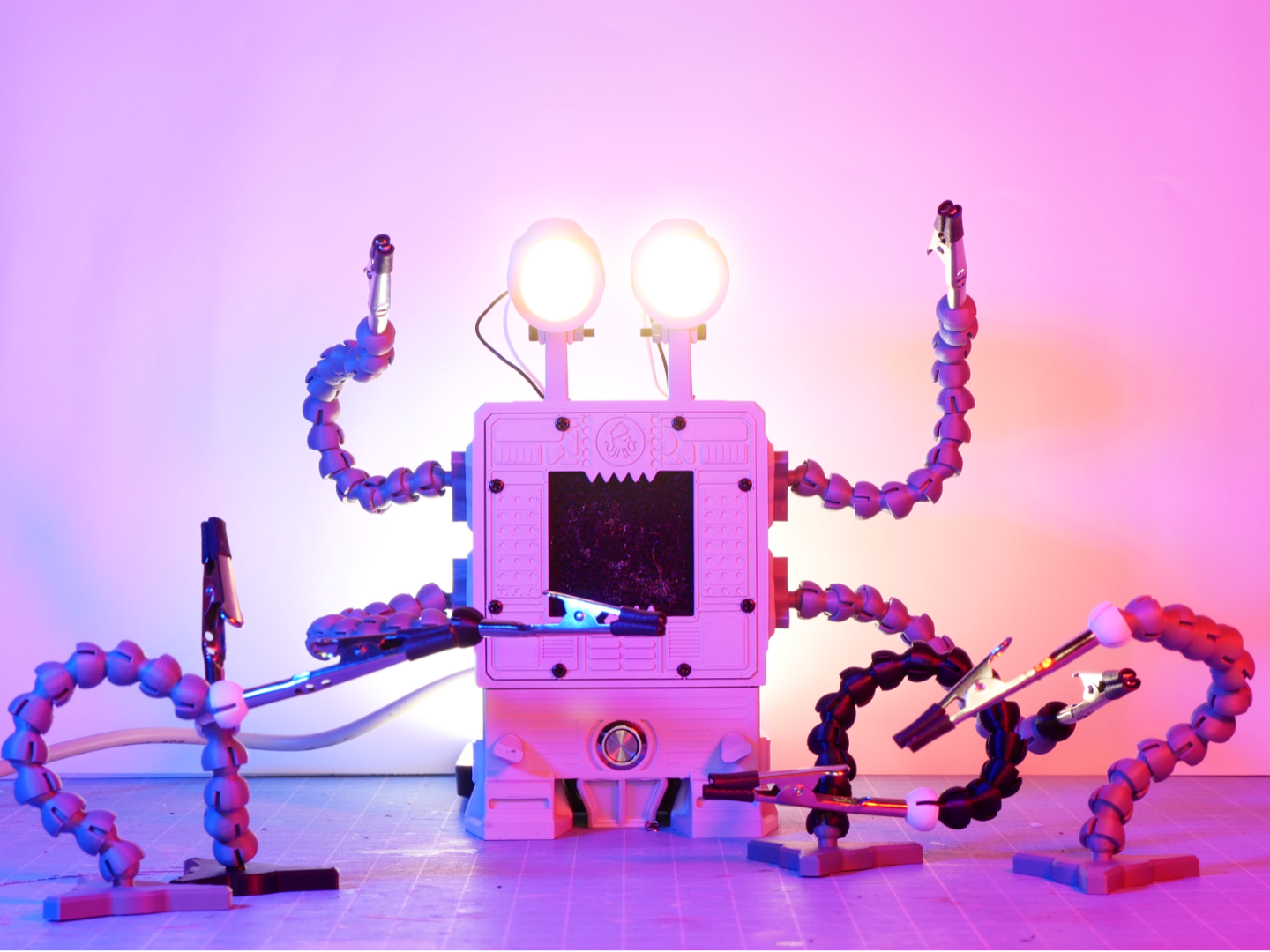 OctoVac - Solder Fume Extractor with Flexible Arms