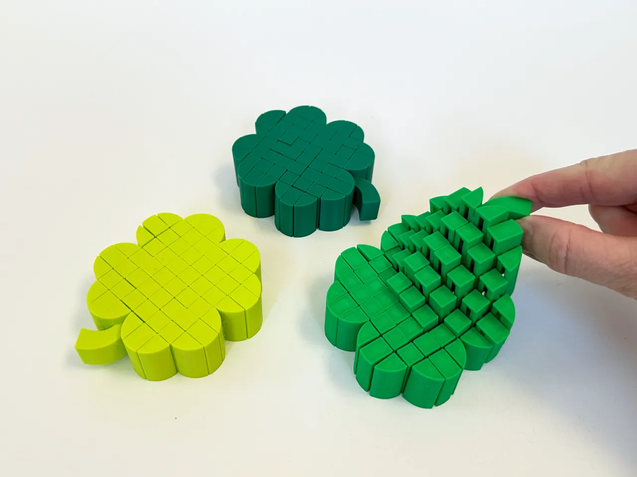 Pixel 4 Leaf Clover Fidget view 2