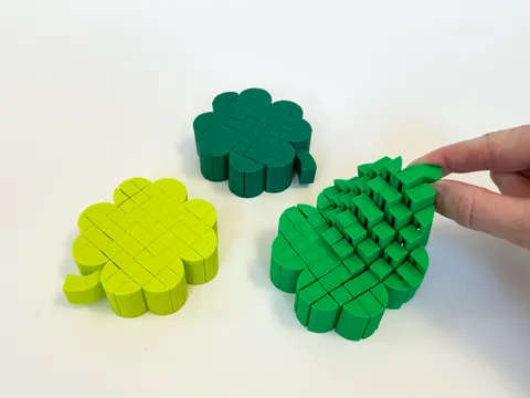 Pixel 4 Leaf Clover Fidget view 2