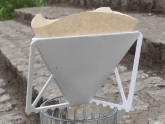 Compact travel V60 coffe dripper
