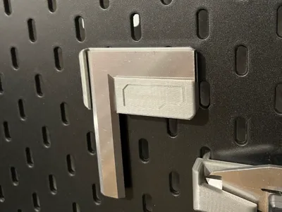 SKADIS engineer’s square angle holder mount