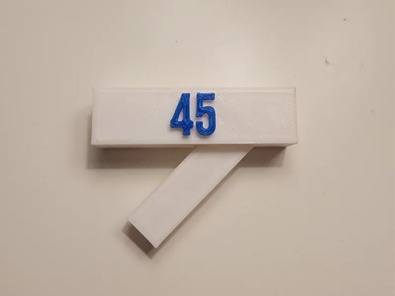 45 Degree line marker