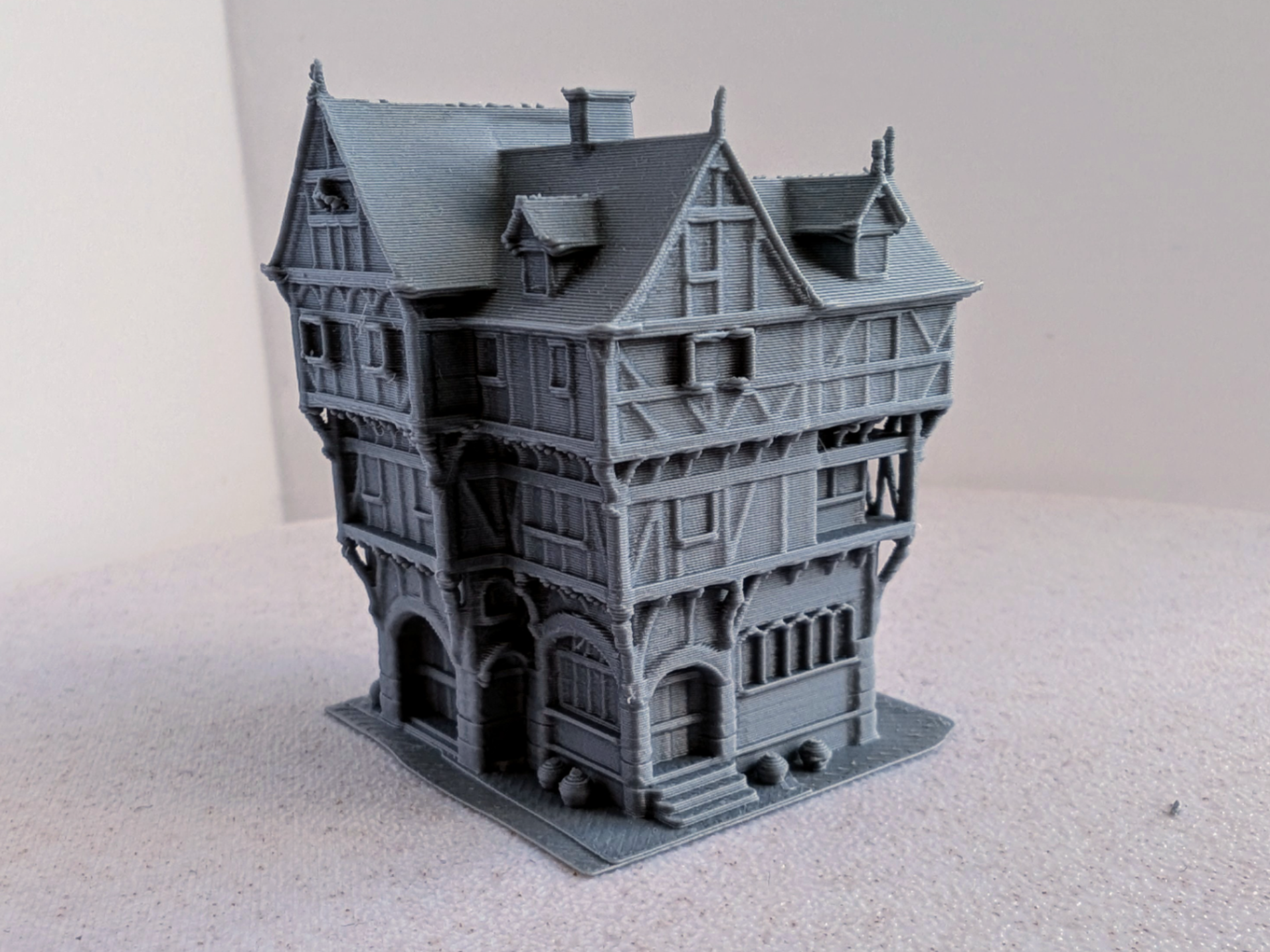 Medieval Townhouse Merchant's House miniature 041