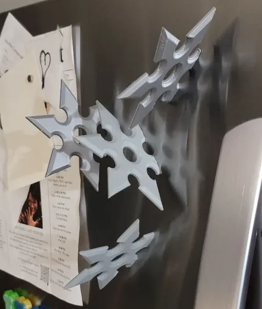 Magnet frigo étoile de ninja (nouveau design)