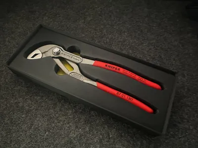 Knipex 180 Gridfinity Shadow Box