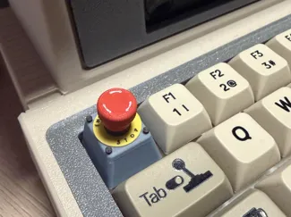 EscKey - E-STOP Button for Mechanical Keyboard