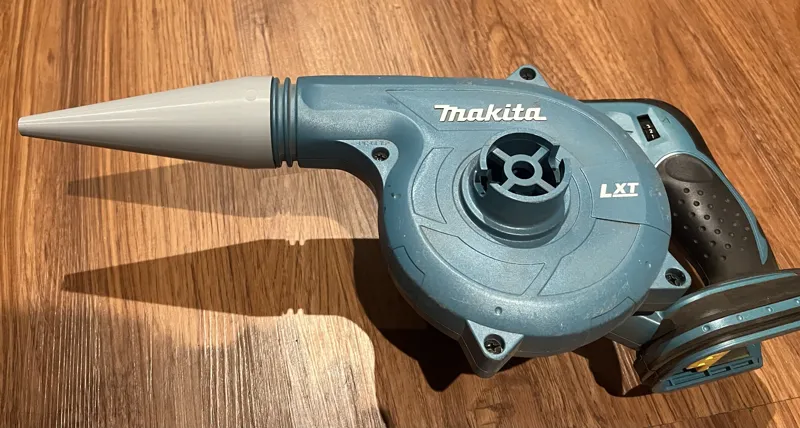 Makita short blower nozzle for DUB 183