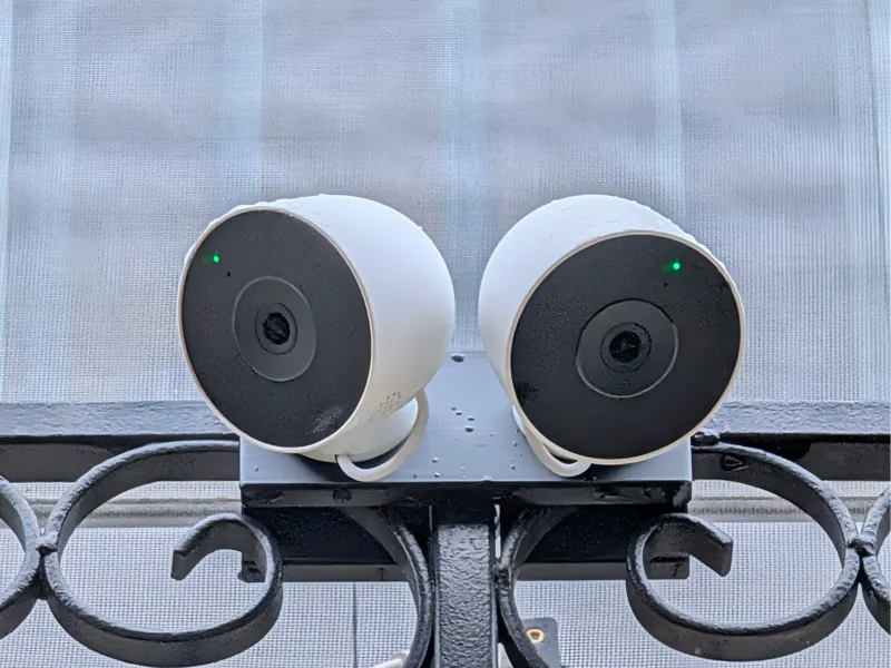 Dual Google Nest Camera Mount for Flowerbox / 20mm