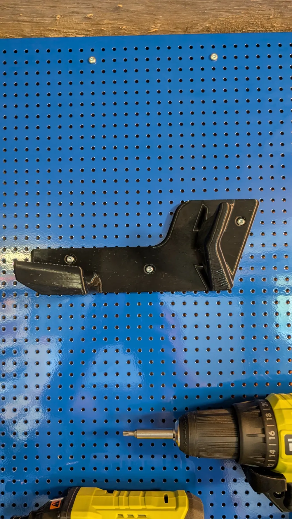 RYOBI ONE+ RECIPROCATING SAW WALL MOUNT - Free 3D Print Model - MakerWorld