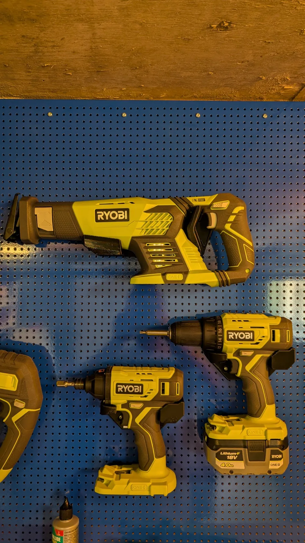 RYOBI ONE+ RECIPROCATING SAW WALL MOUNT - Free 3D Print Model - MakerWorld
