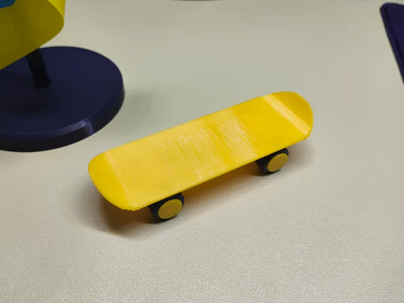 指尖滑板 skateboarding