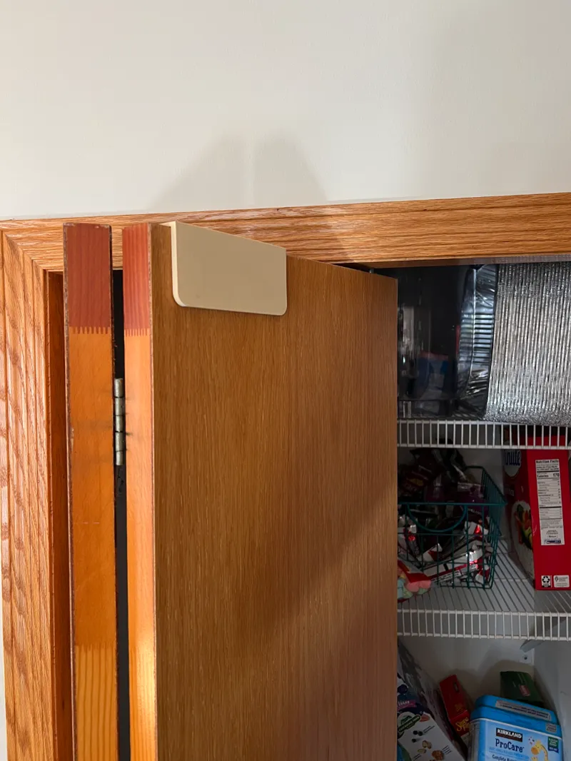 Child door Lock Bi-fold 