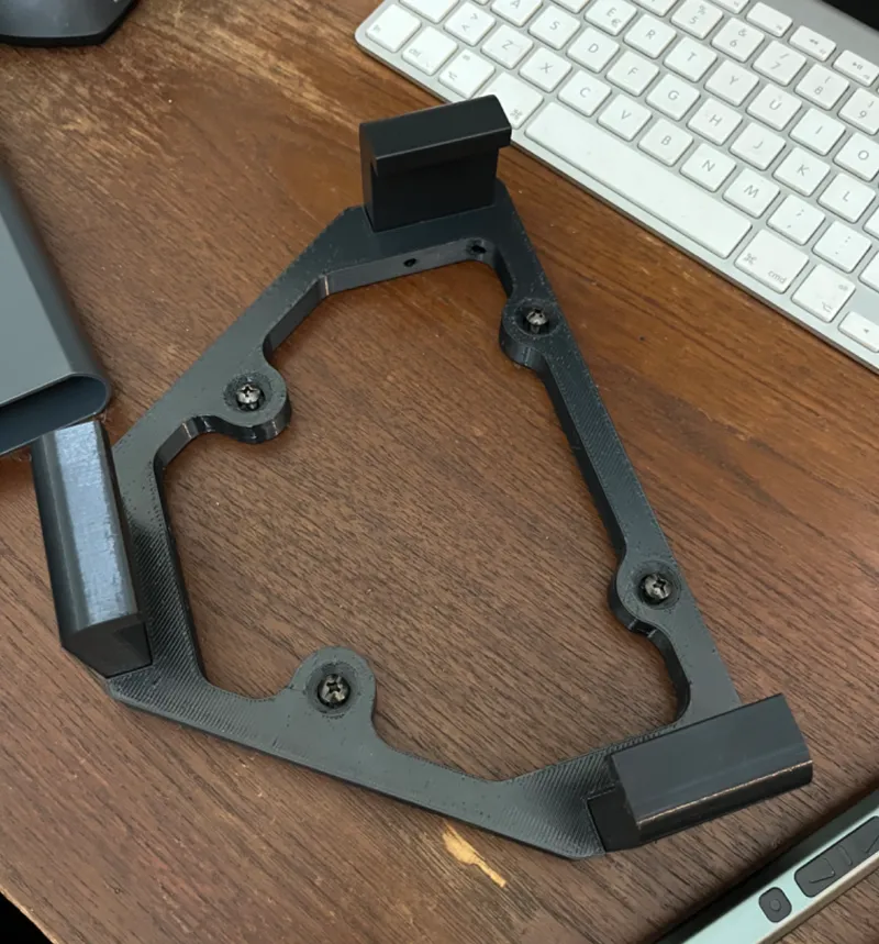 MAC Mini M1 Vesa mount 100x100