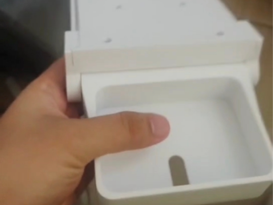 Miniatura 1 do modelo 3D Stream Deck Neo 桌下拖动可旋转支架(暂时不可使用)